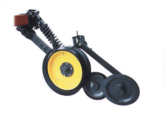 Single disc row unit is prepared for a demanding work sowing and fertilizing